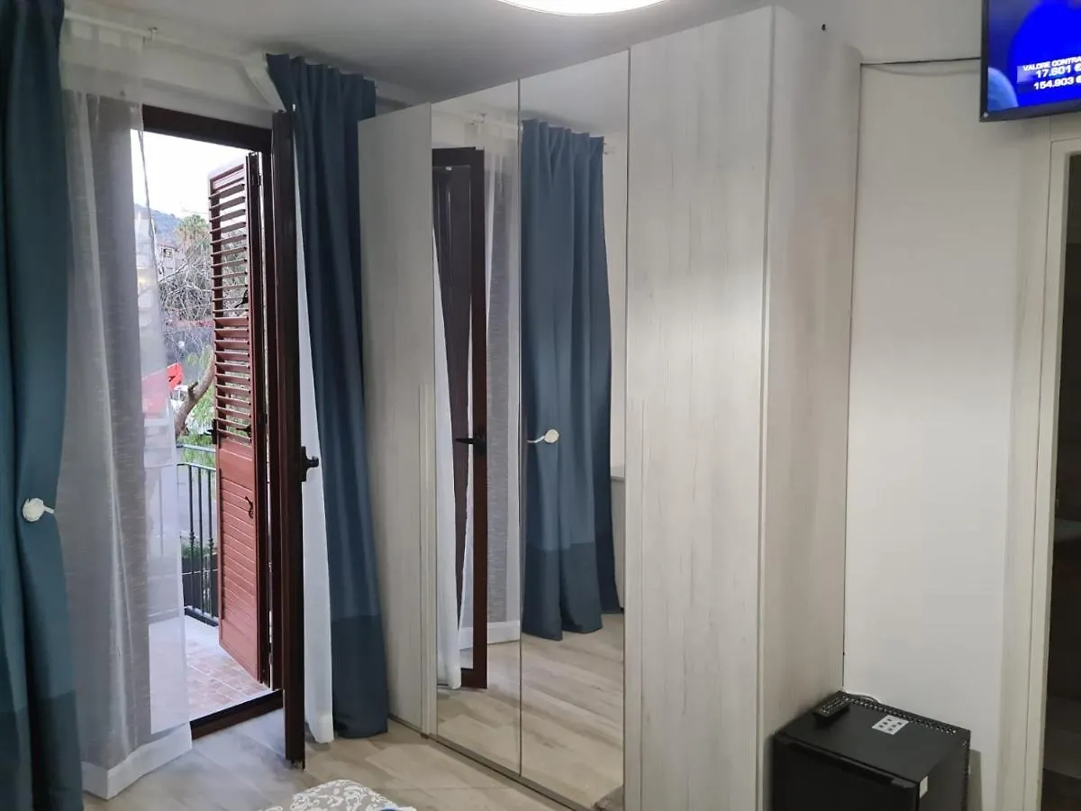 B&B Villa Chiara Bed And Breakfast Ταορμίνα Ιταλία